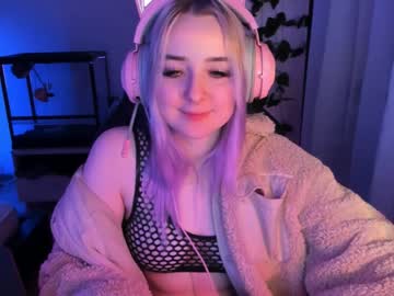 Cam for crow_mommy