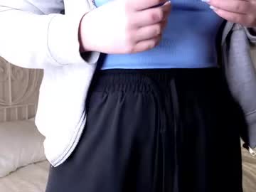 Cam for on_the_soft_pillow