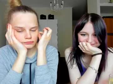 Cam for sophie_and_rachelss