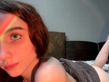 Cam for alluring_vibes_69
