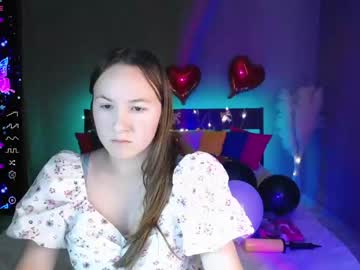 Cam for little_doll_meow