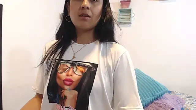 Stripchat sex cam SaraLoaiza21